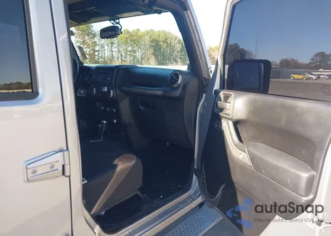 2013 Jeep Wrangler Unlimited Sport from USA, damaged, VIN 1C4HJWDG5DL637013